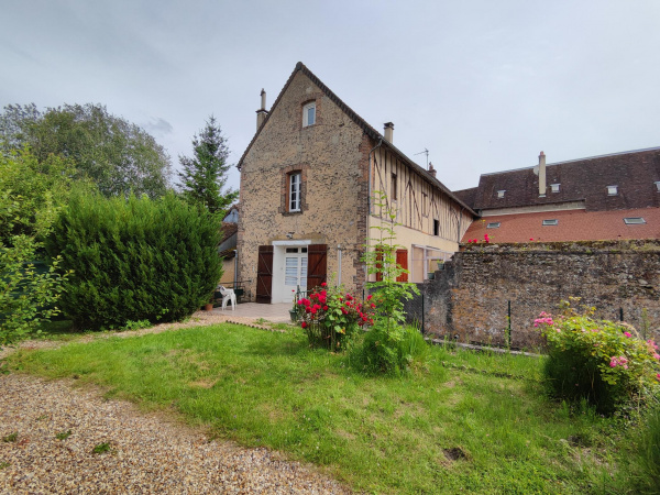 Offres de vente Maison de village Longny-au-Perche 61290